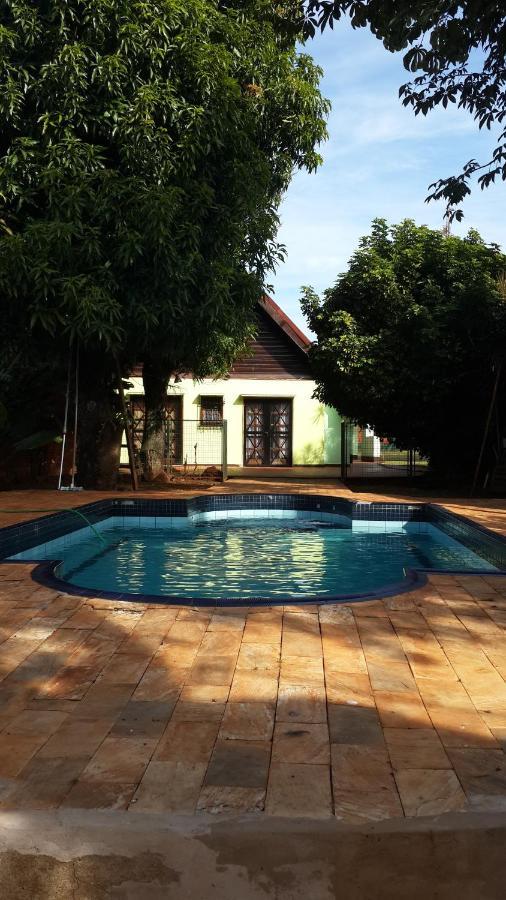 Casa Folks - Bed And Breakfast Puerto Iguazú Buitenkant foto